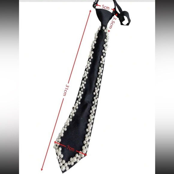 👔 Embellished Tie 👔 - Picture 2 of 4